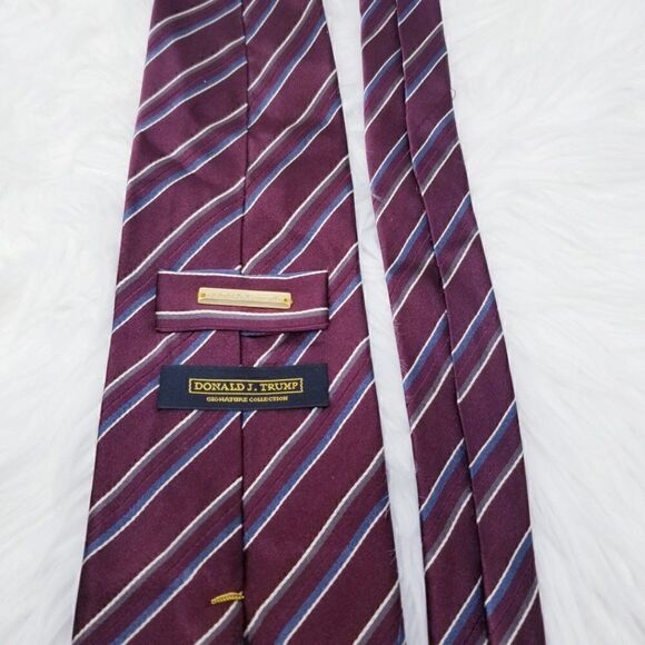 Donald Trump Signature Maroon Striped Silk Tie - Picture 4 of 5